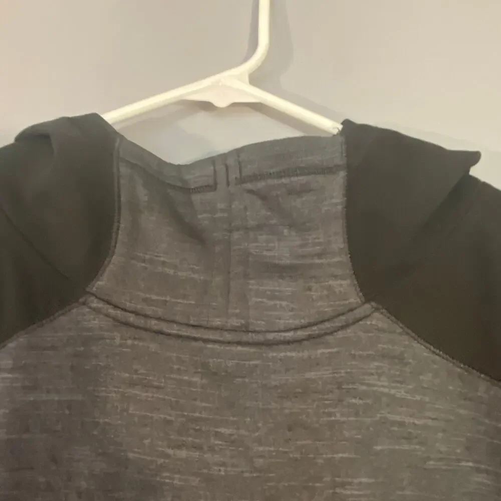 The North Face Black & Gray Hooded Pullover Cowl Neck Sweatshirt Mens Sz S